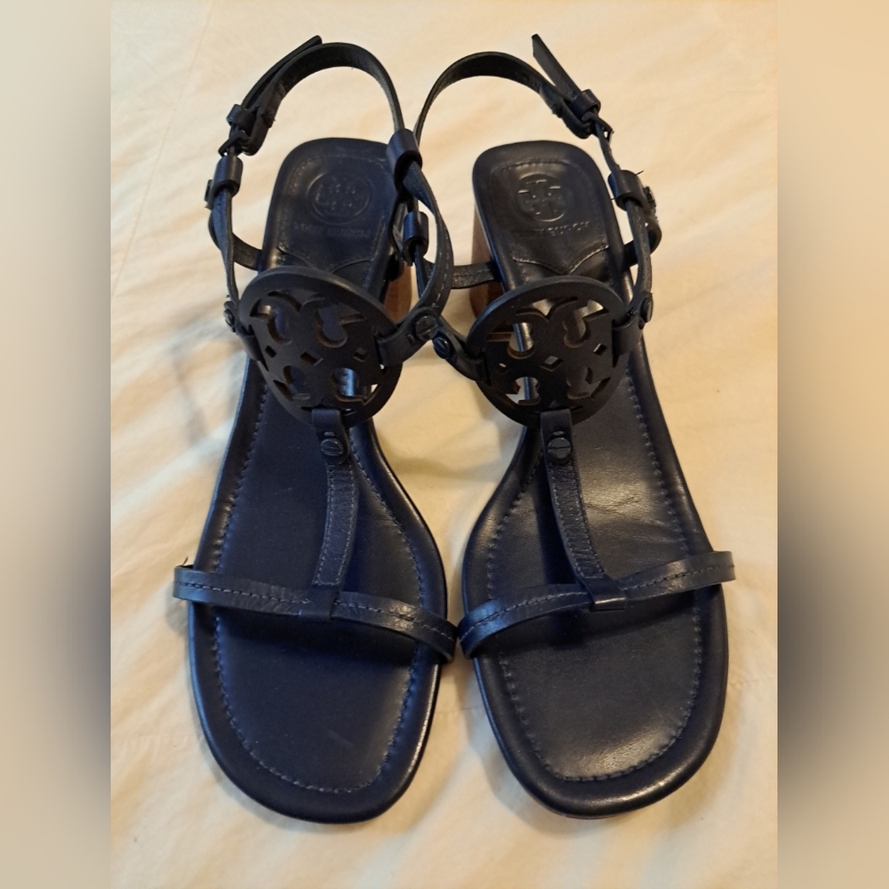 Women Authentic Tory Burch Miller Sandals Navy 8.5 EUC Block Heel EUC
